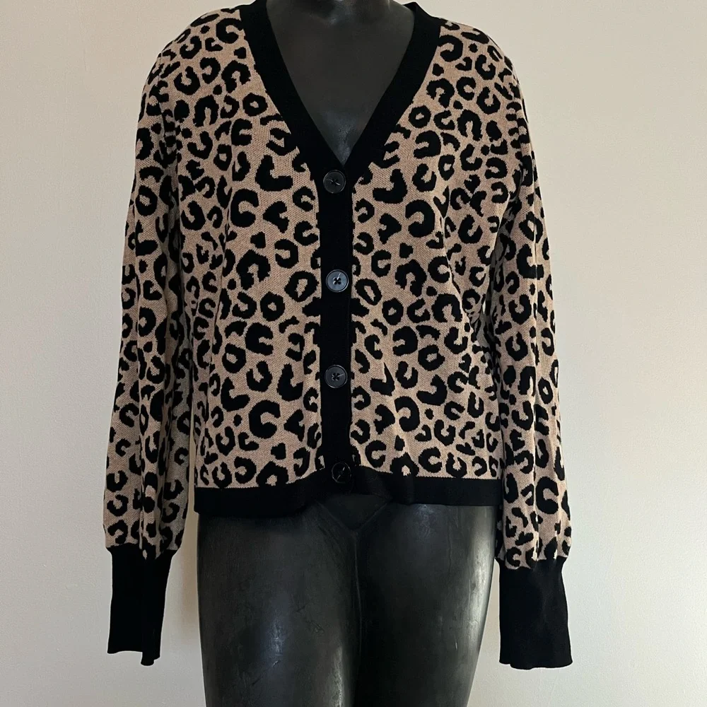 Vince Camuto Leopard Print Cardigan with Black Trim - Picture 1 of 6